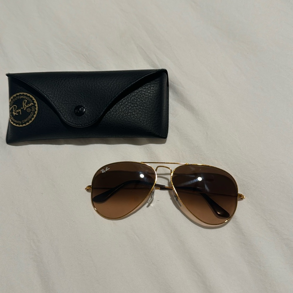 Men’s aviator ray-bans